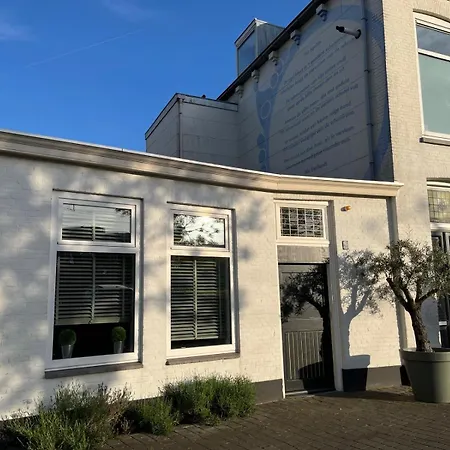 Schie2be Bed & Breakfast 3*